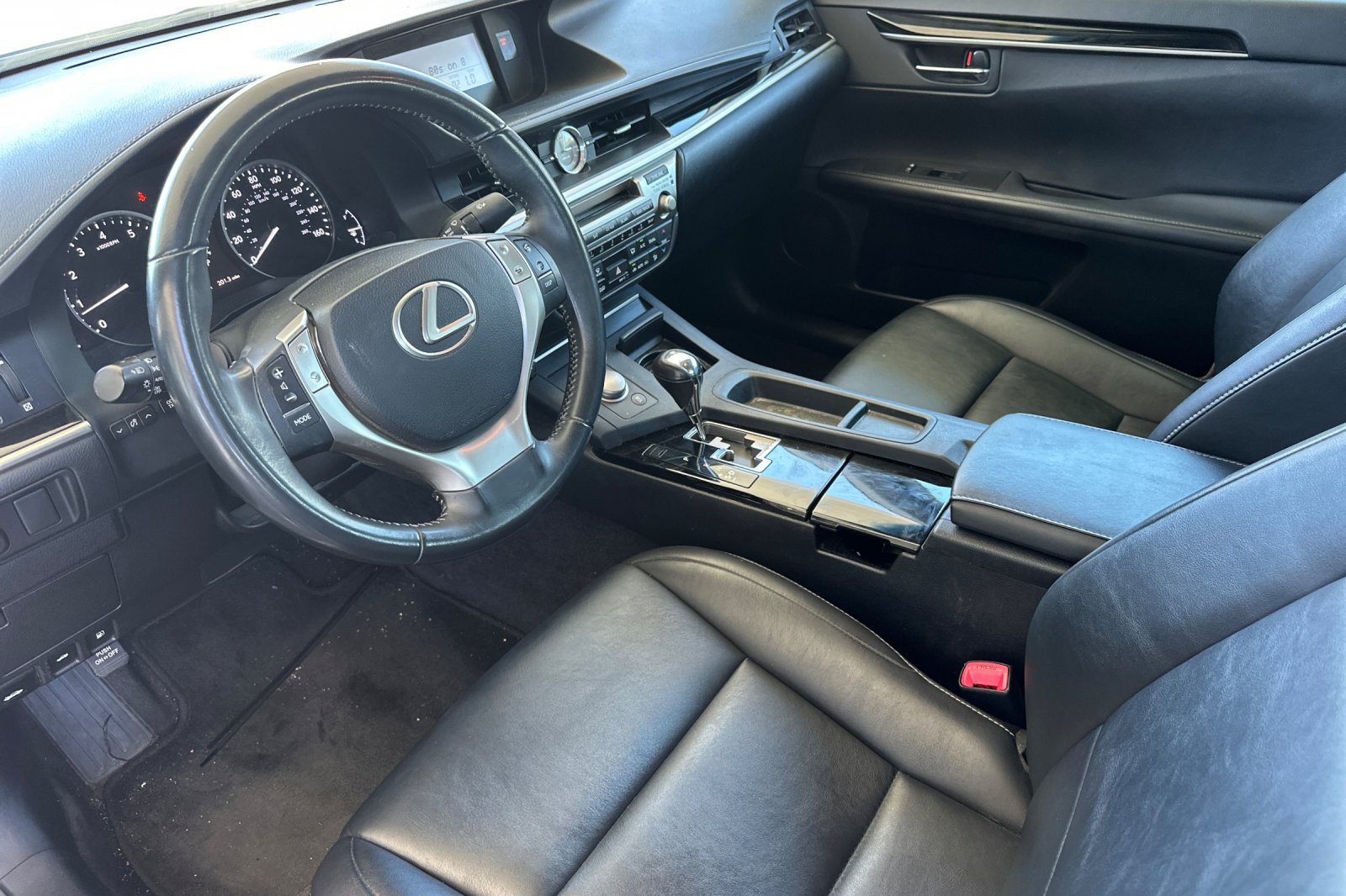 Used 2014 Gray Lexus 350 image 11