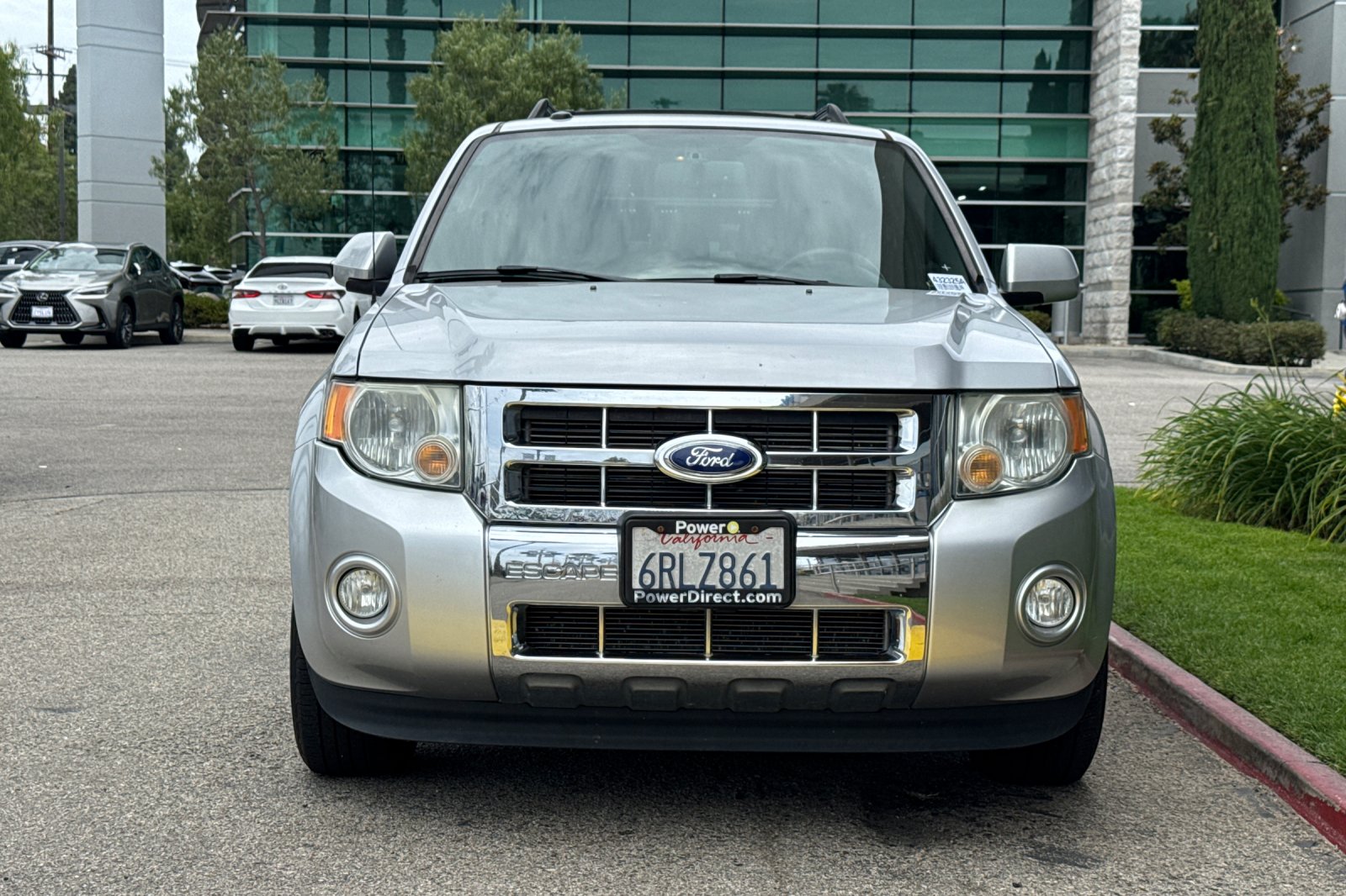 Used 2011 Ingot Silver Ford Limited image 3