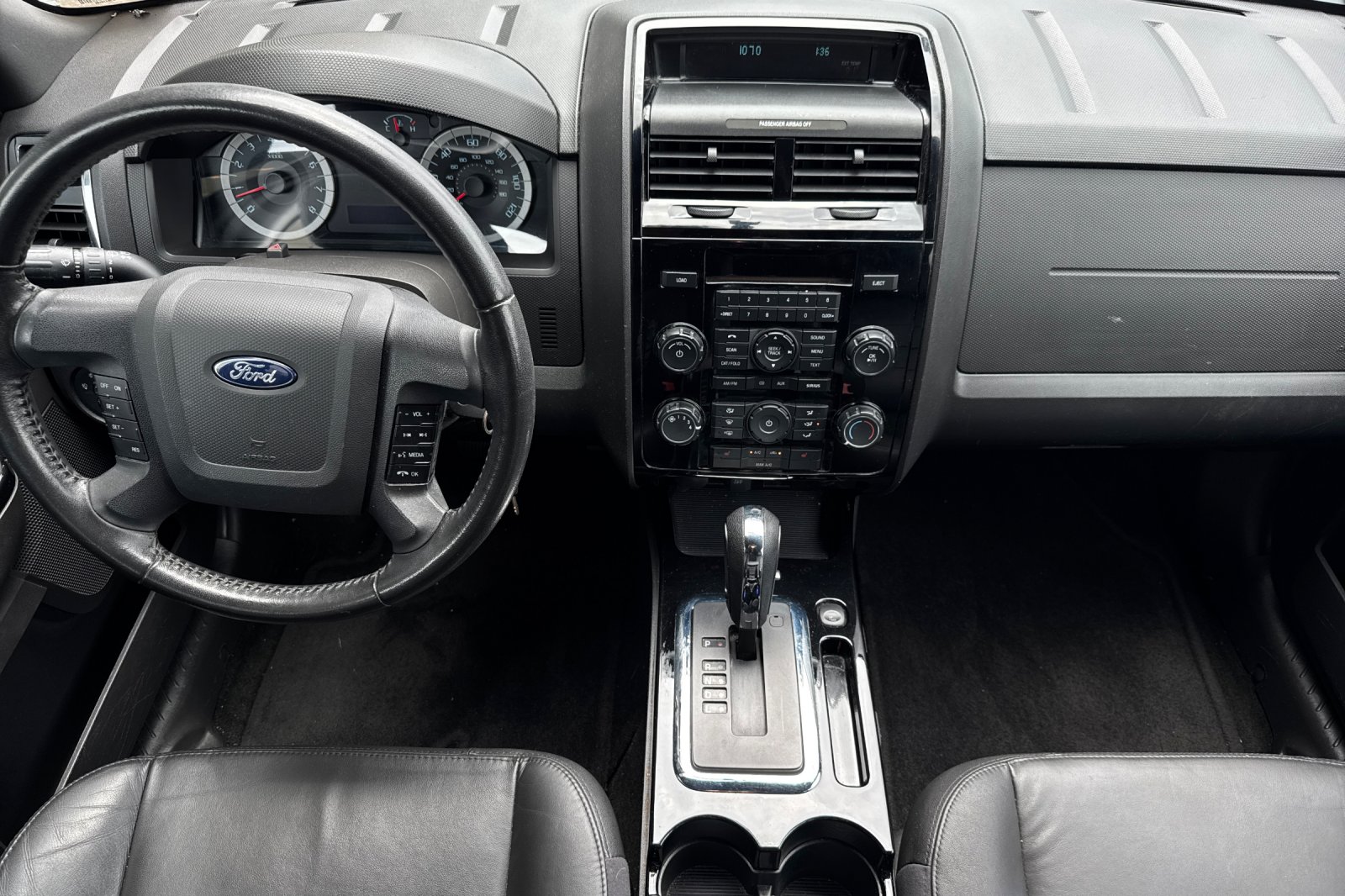 Used 2011 Ingot Silver Ford Limited image 9
