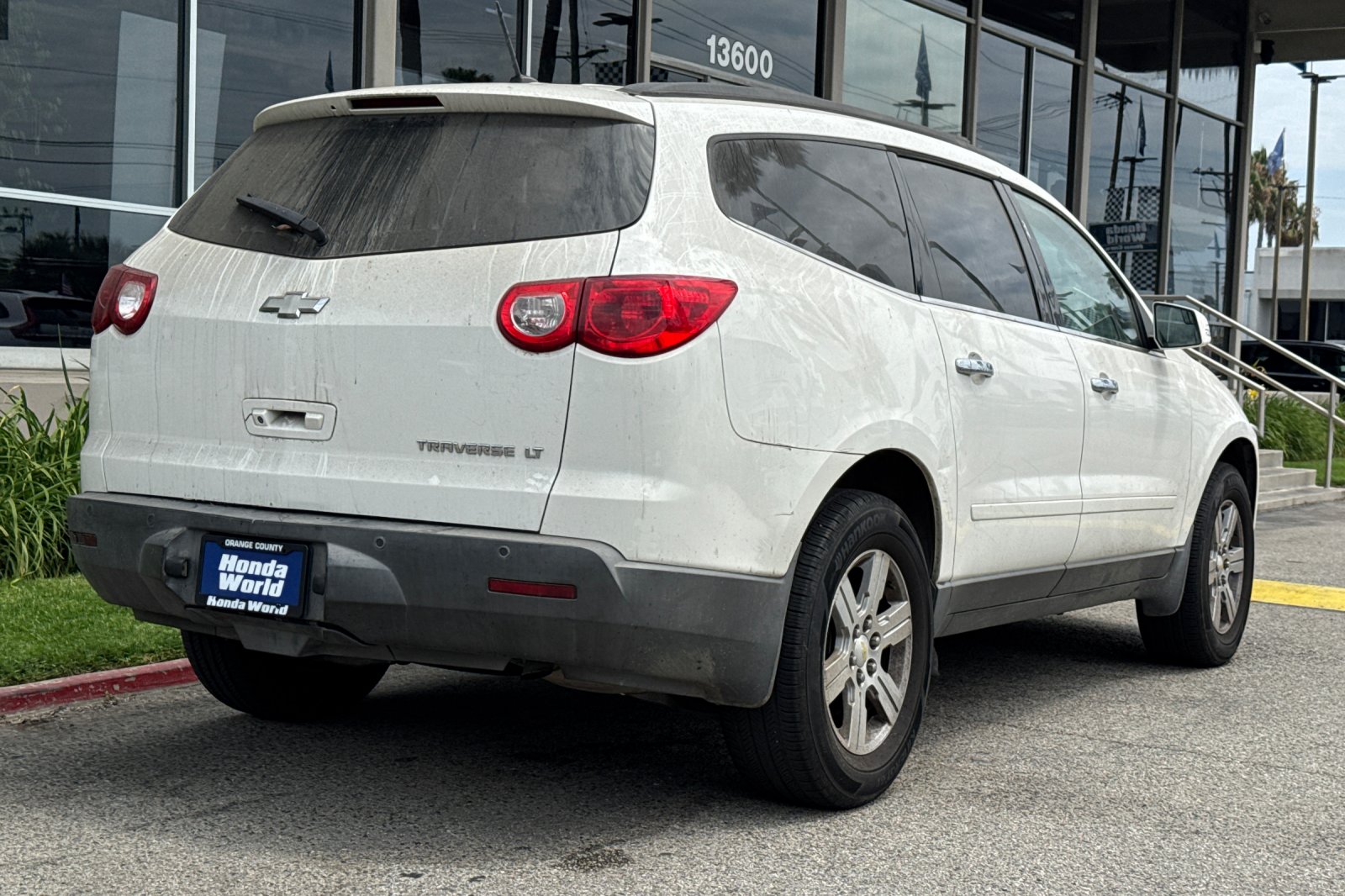Used 2011 White Chevrolet 2LT image 5