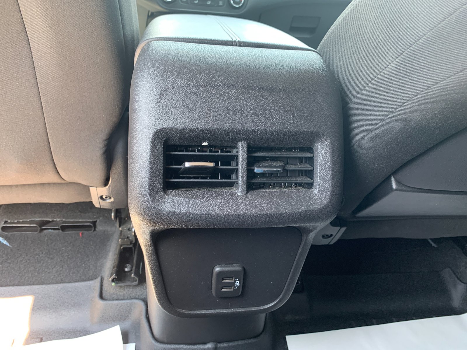 Used 2024 Silver GMC SLE image 15