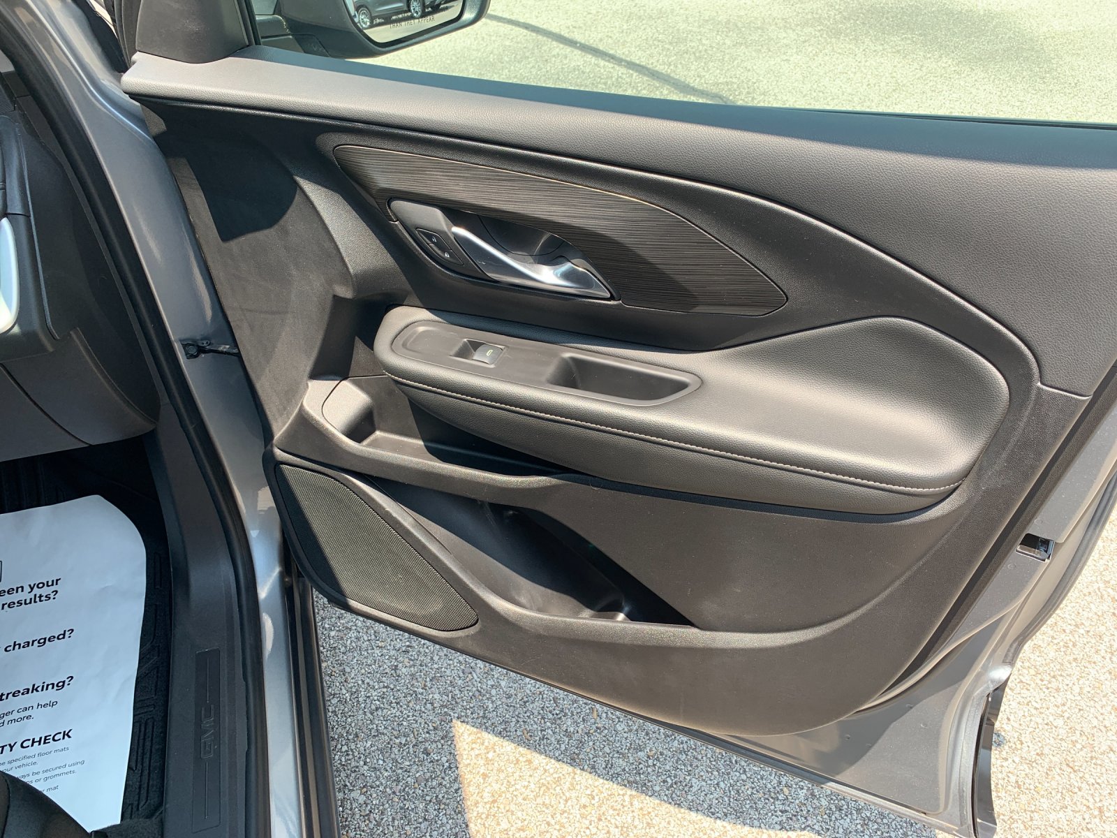 Used 2024 Silver GMC SLE image 19