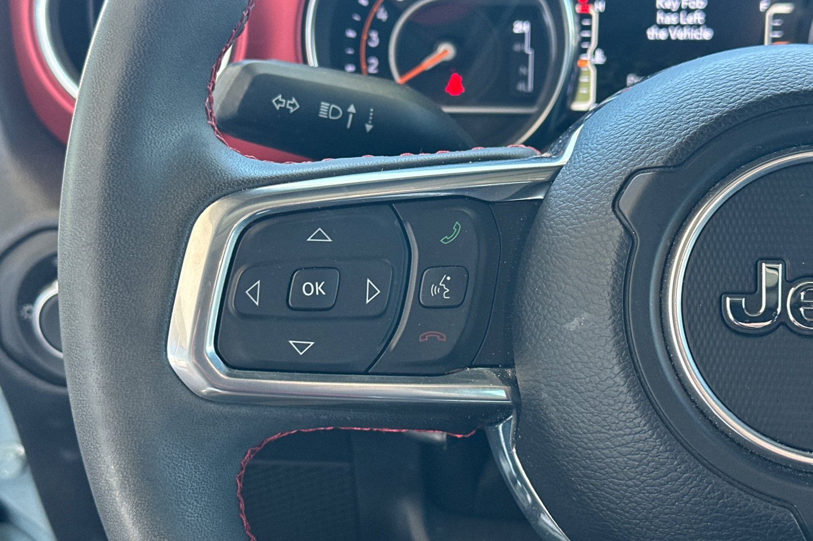 Used 2023  Jeep Rubicon image 25
