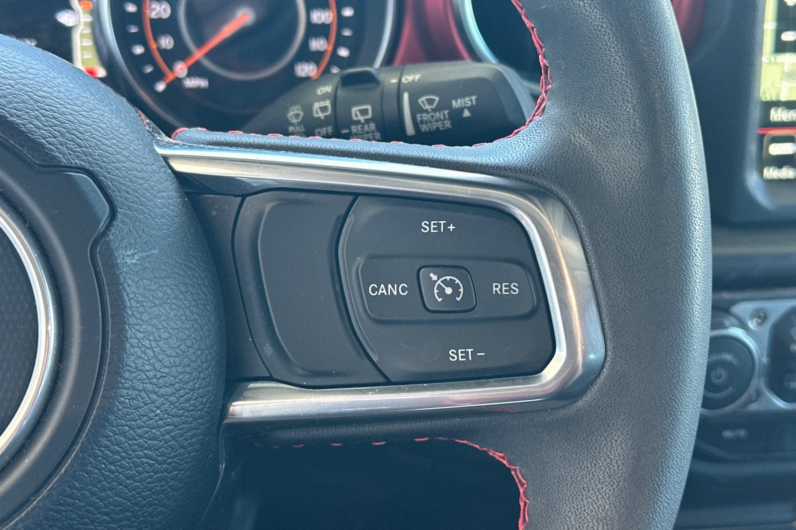 Used 2023  Jeep Rubicon image 26