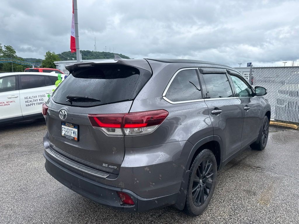 Used 2019 Gray Toyota SE image 4