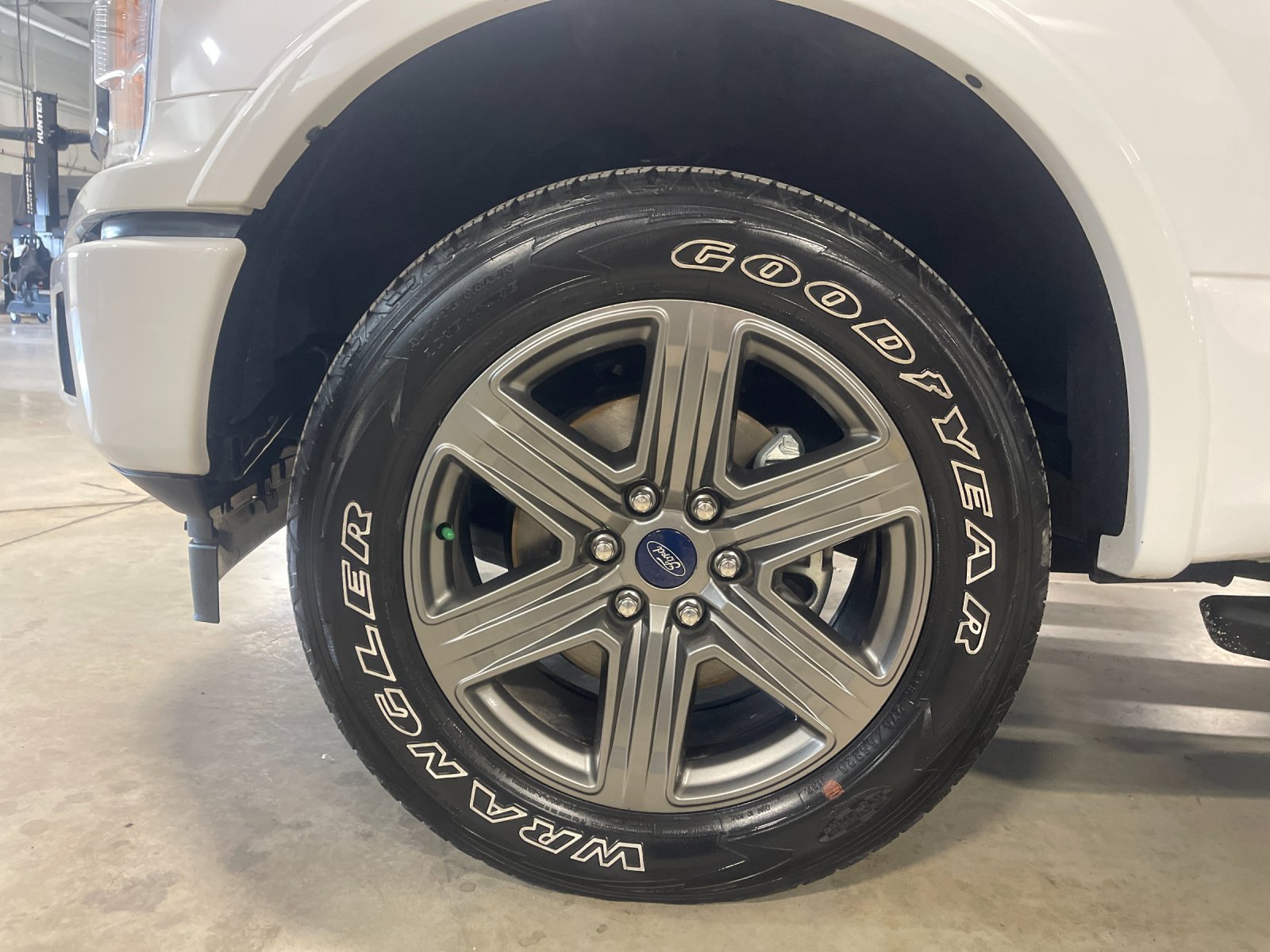 Used 2020 White Ford XLT image 30