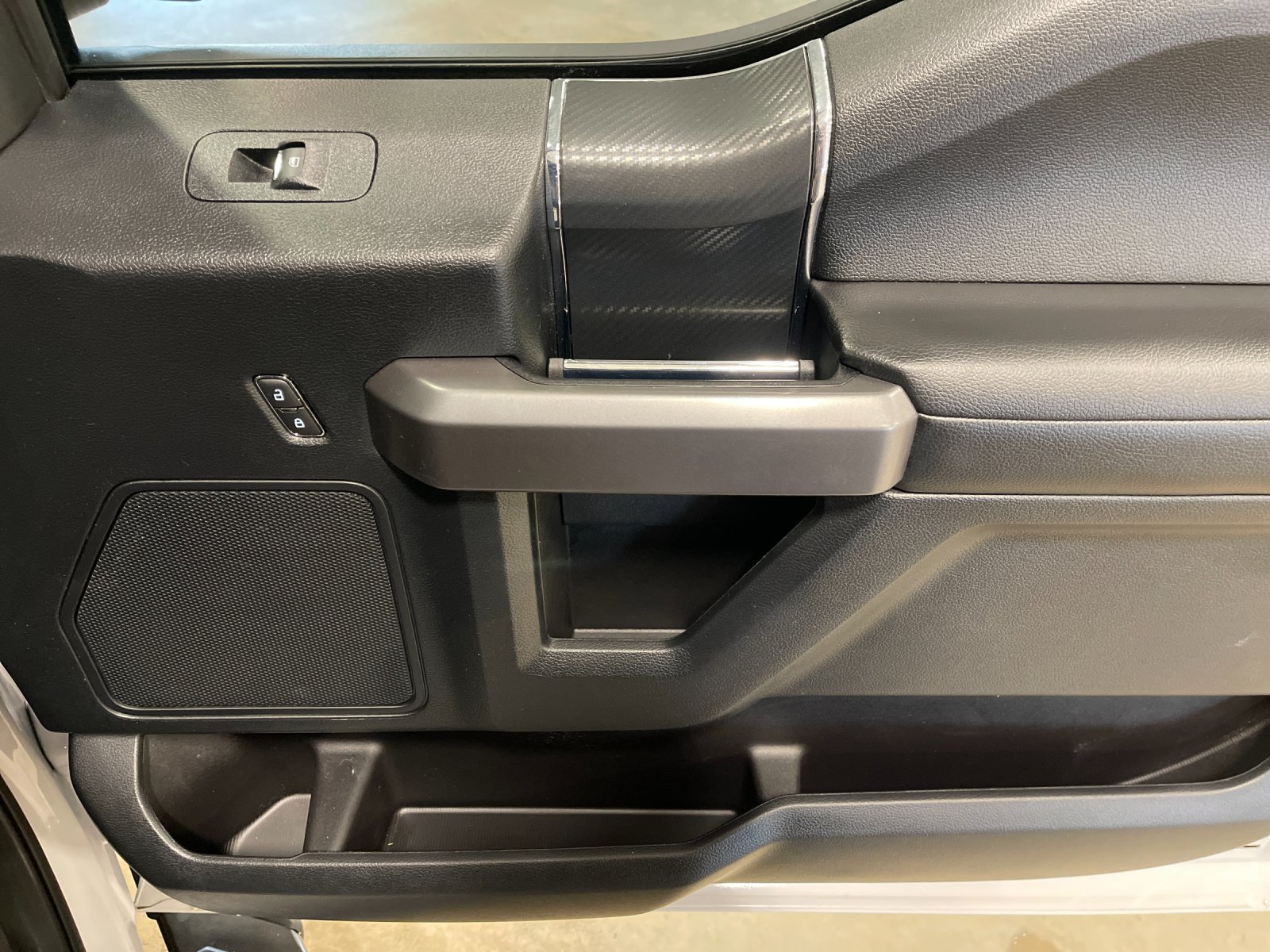 Used 2020 White Ford XLT image 18