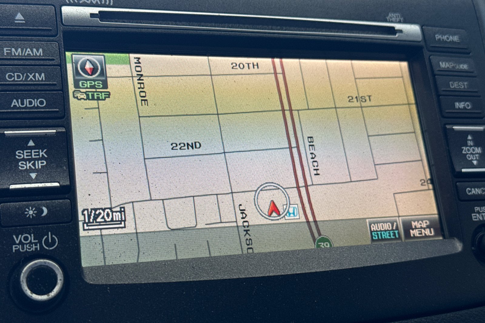 Used 2014 Urban Titanium Metallic Honda EX-L image 19