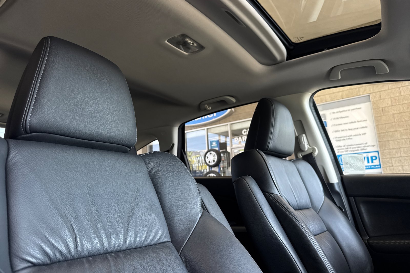 Used 2014 Urban Titanium Metallic Honda EX-L image 17