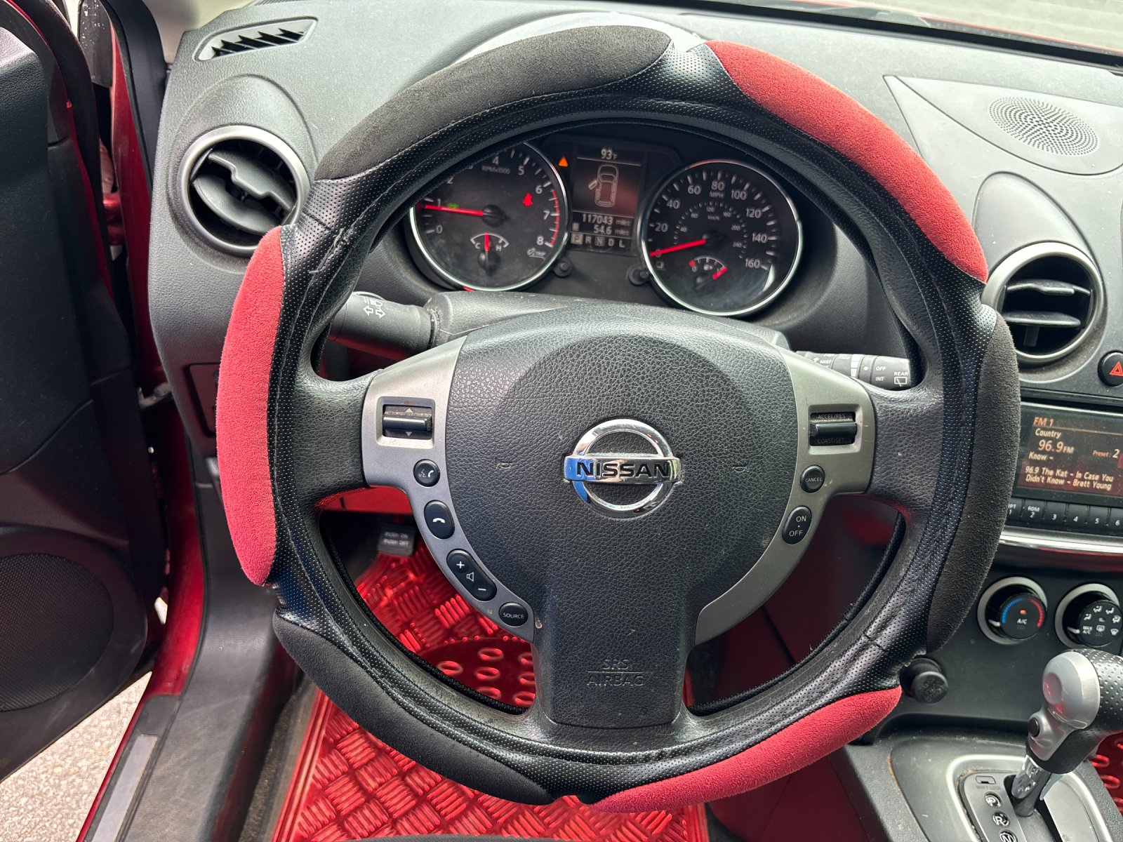 Used 2014 Cayenne Red Nissan S image 17