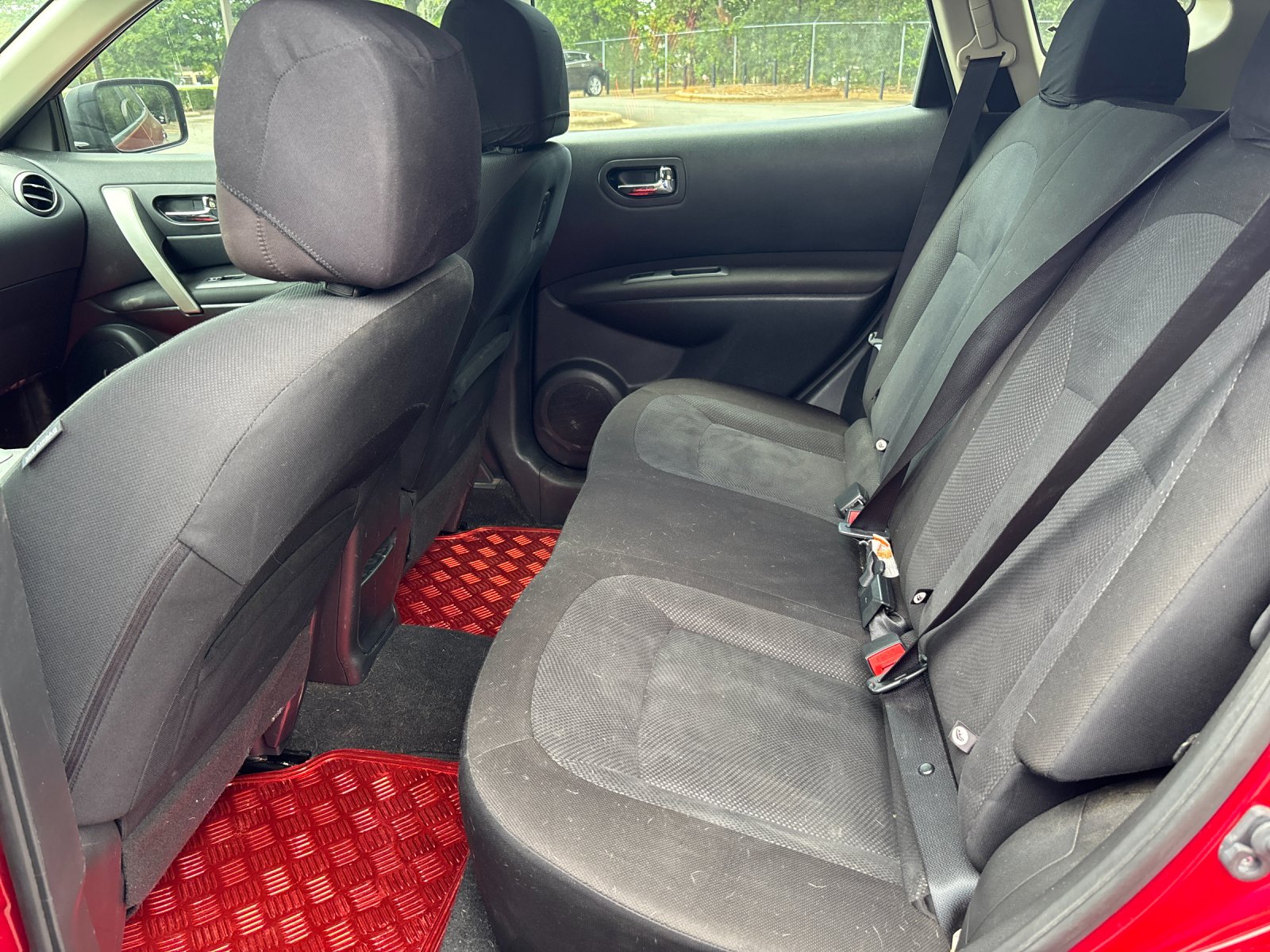 Used 2014 Cayenne Red Nissan S image 31