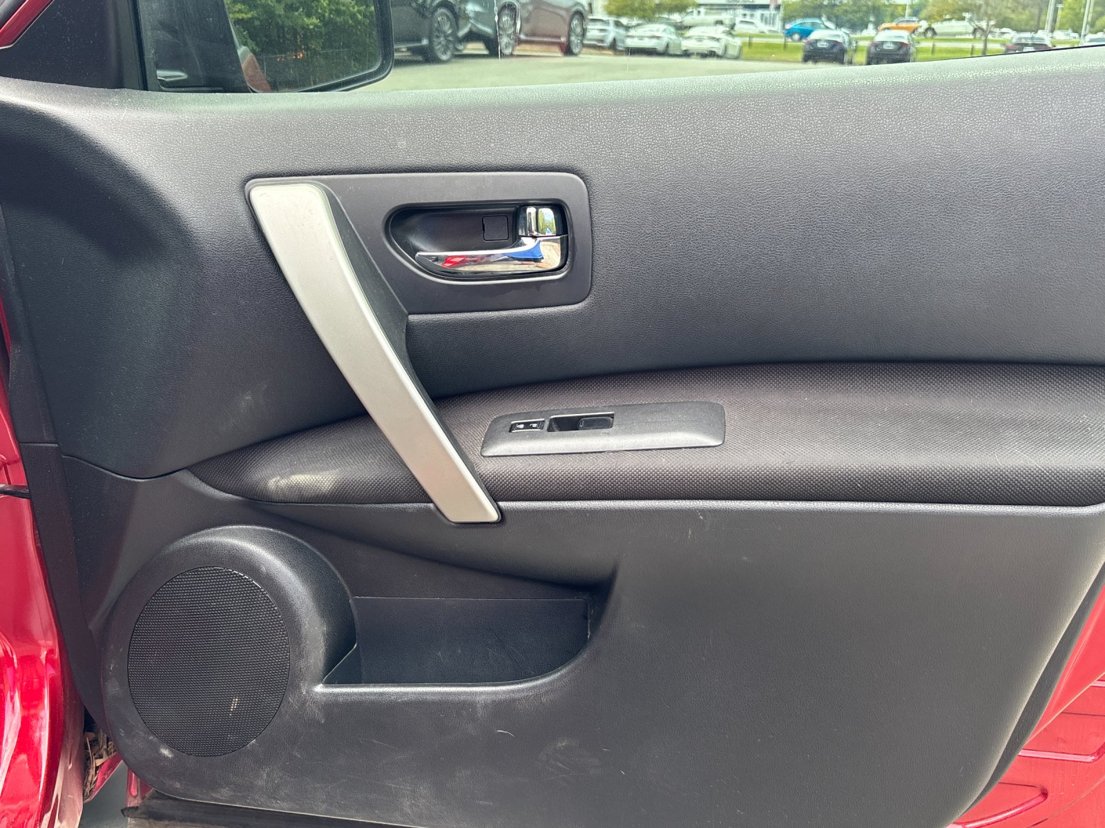 Used 2014 Cayenne Red Nissan S image 37