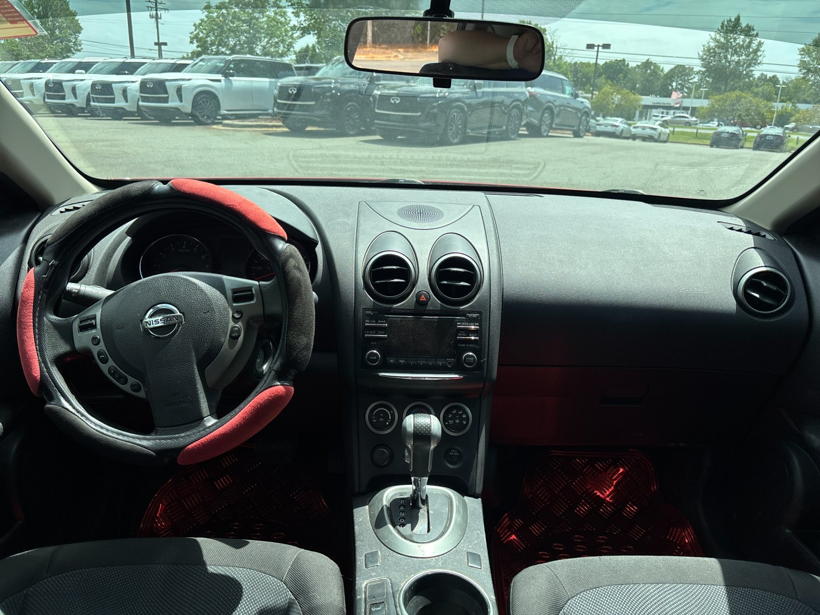 Used 2014 Cayenne Red Nissan S image 33