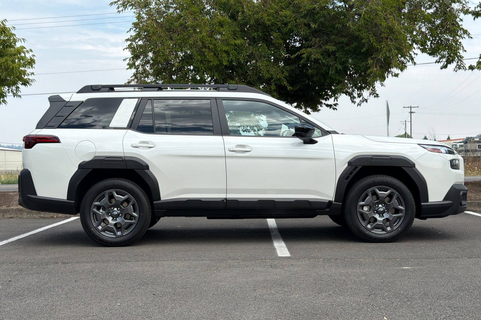 New 2026 CRYSTAL WHITE PEARL Subaru Premium image 3