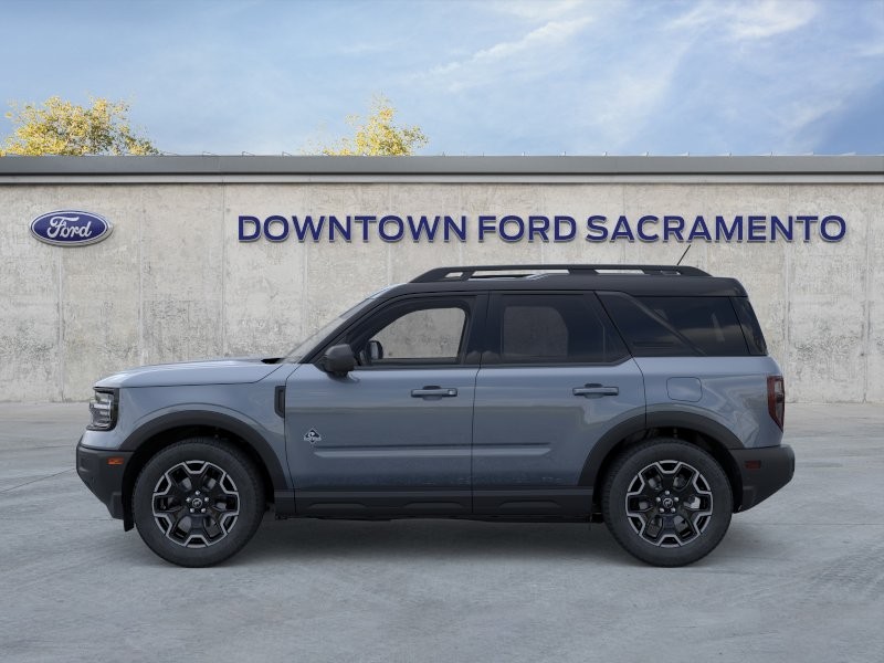 Used 2025 Azure Gray Metallic Ford Outer Banks image 4