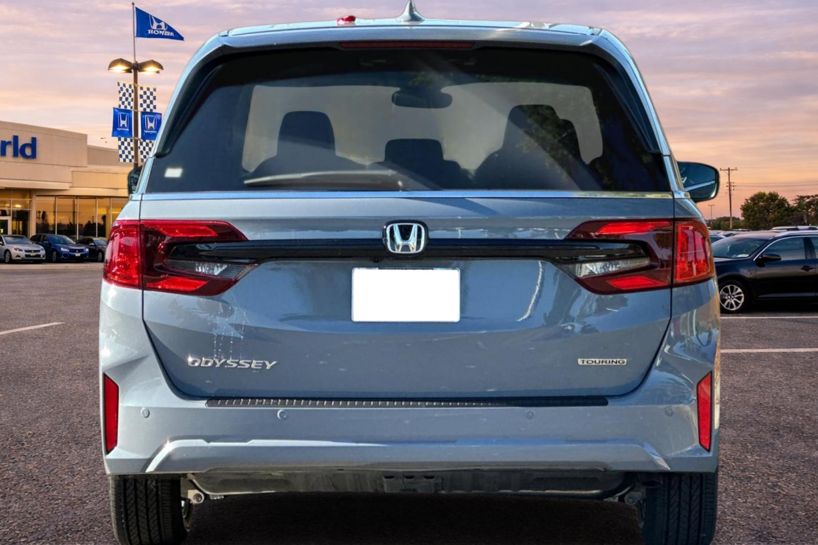 New 2026 Sonic Gray Pearl Honda Touring image 5