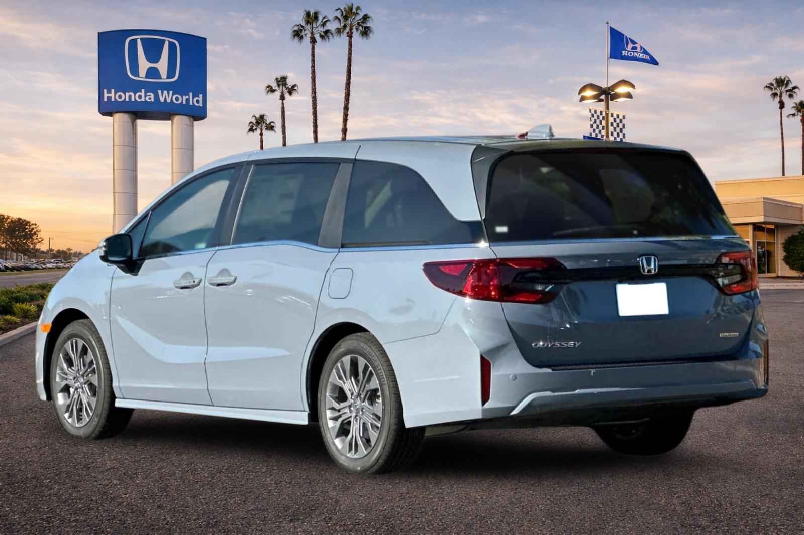 New 2026 Sonic Gray Pearl Honda Touring image 6