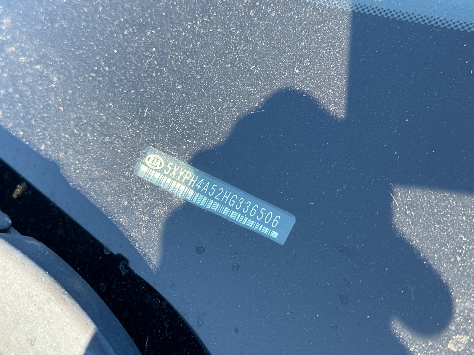 Used 2017 Black Kia EX image 2