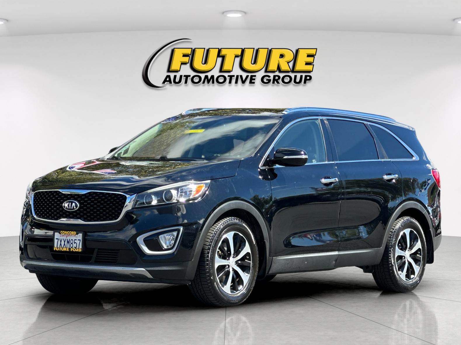 Used 2017 Black Kia EX image 7