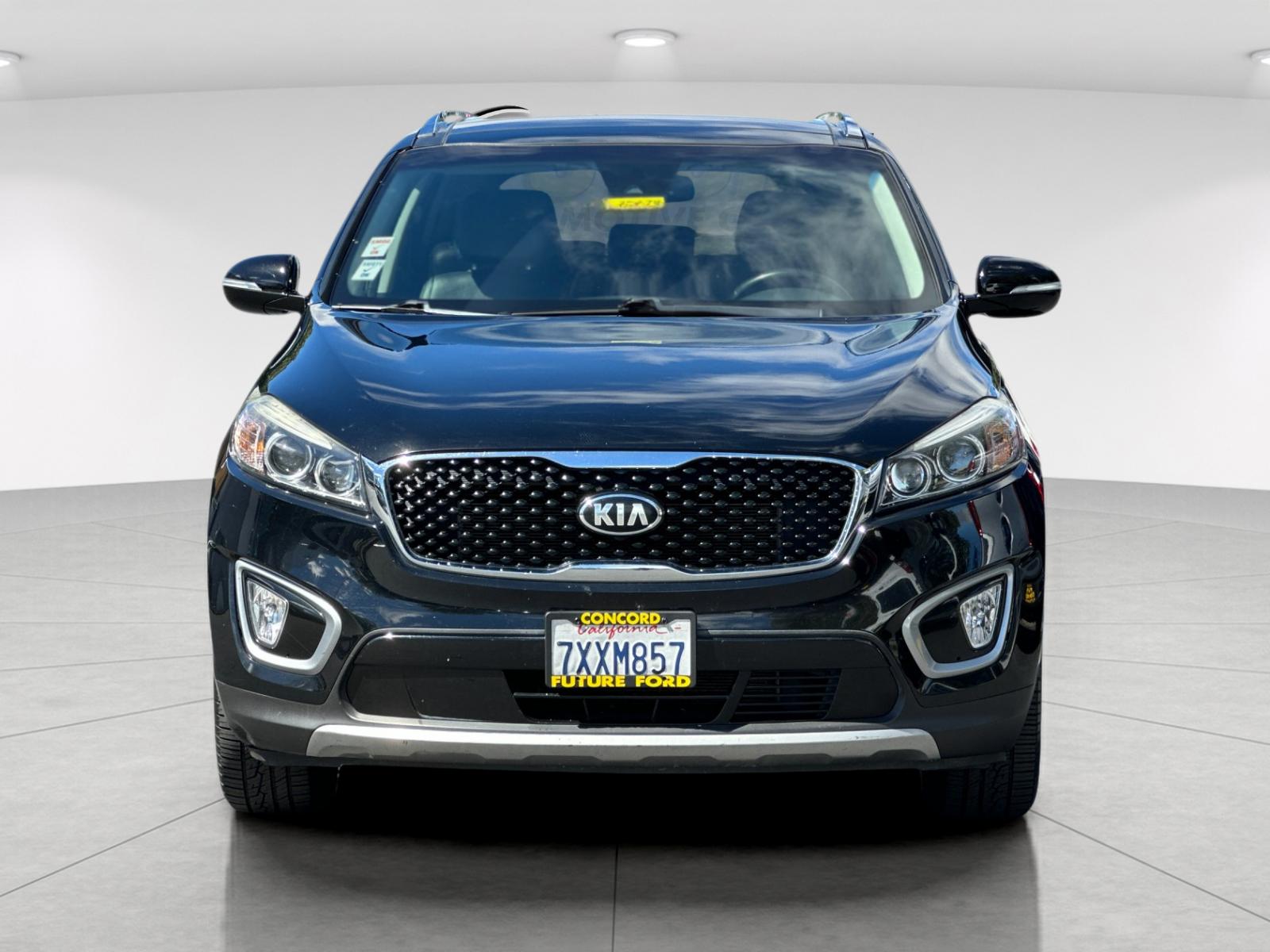 Used 2017 Black Kia EX image 8