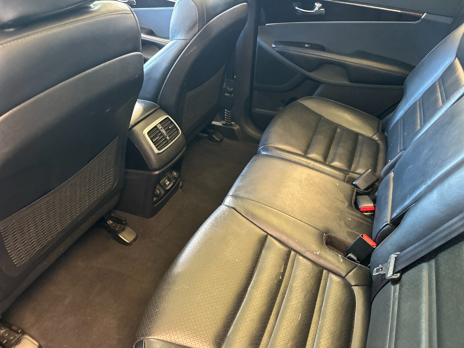 Used 2017 Black Kia EX image 11
