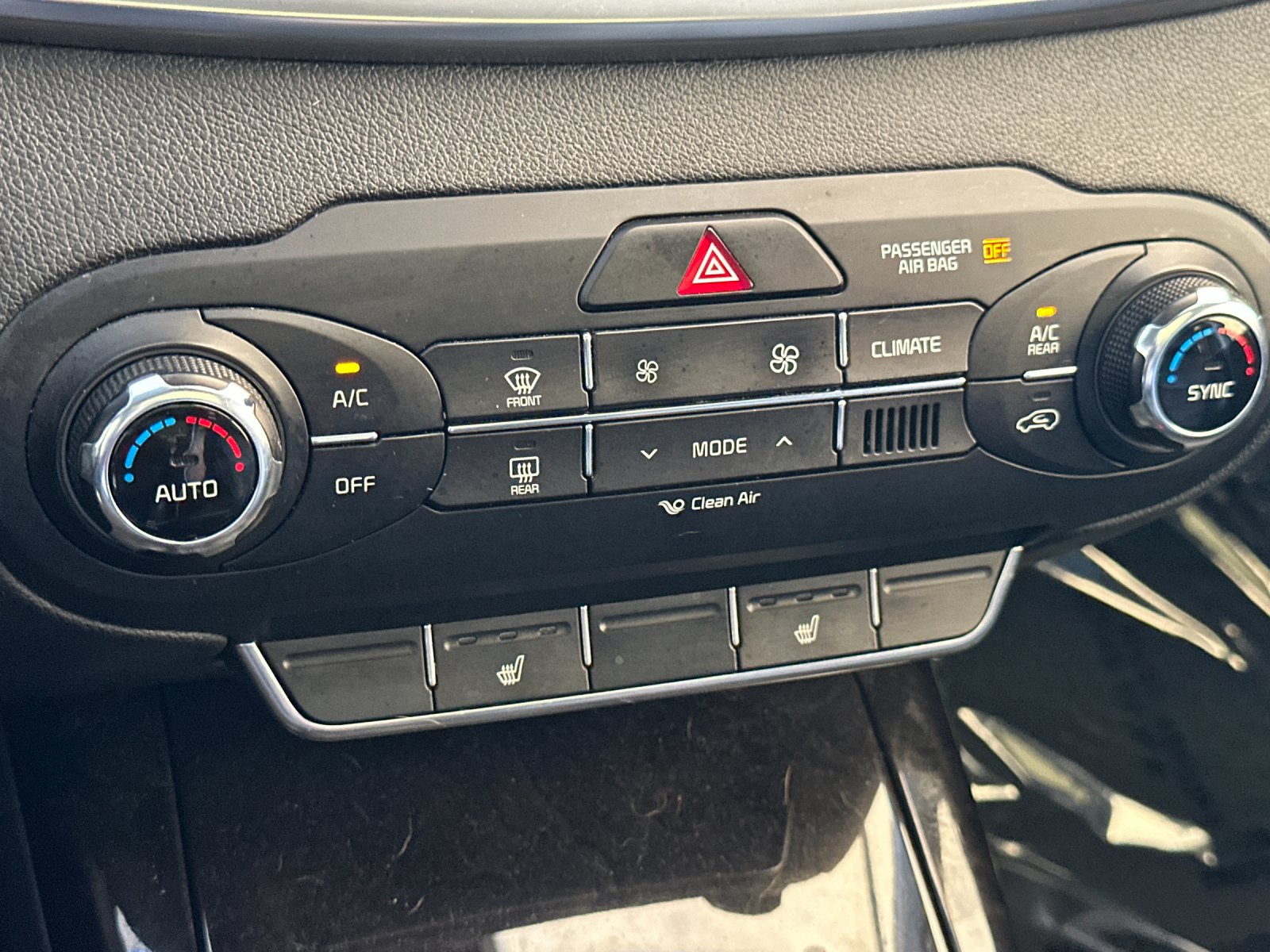 Used 2017 Black Kia EX image 20