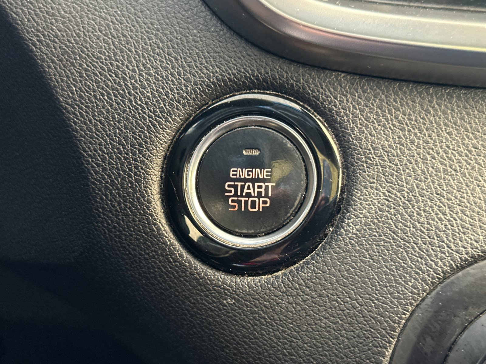 Used 2017 Black Kia EX image 22