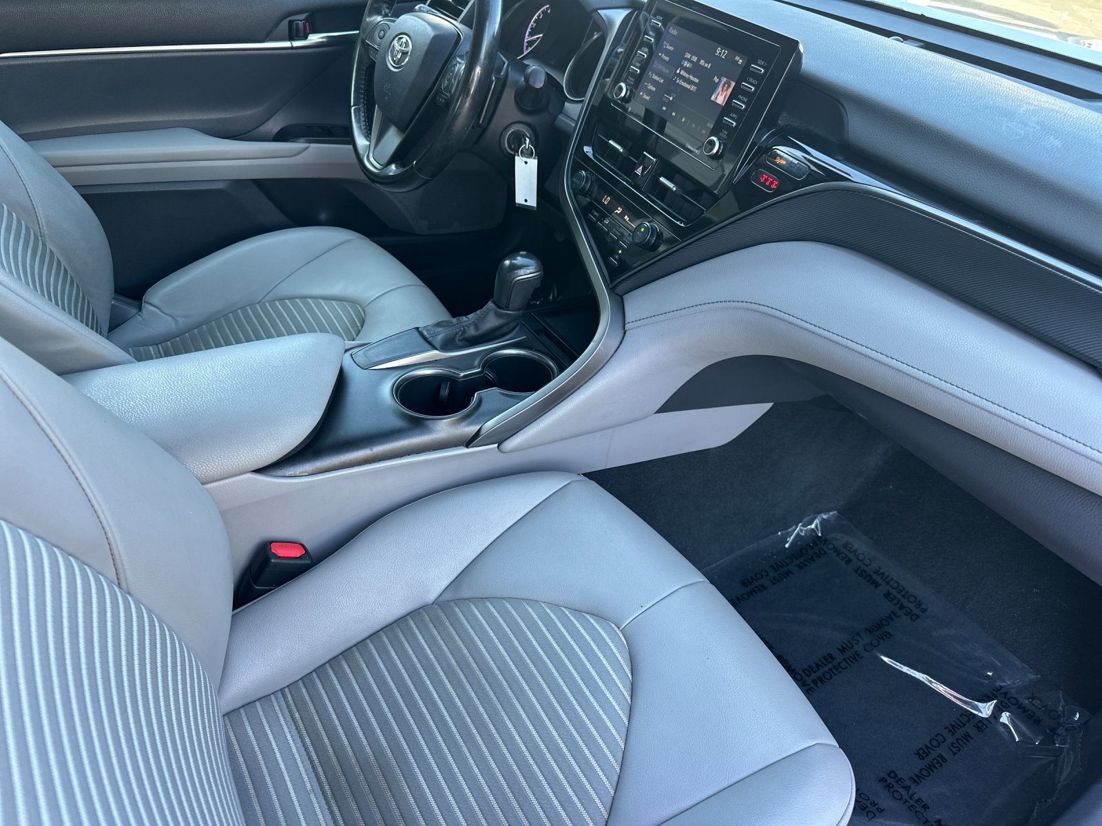 Used 2021 White Toyota SE image 14