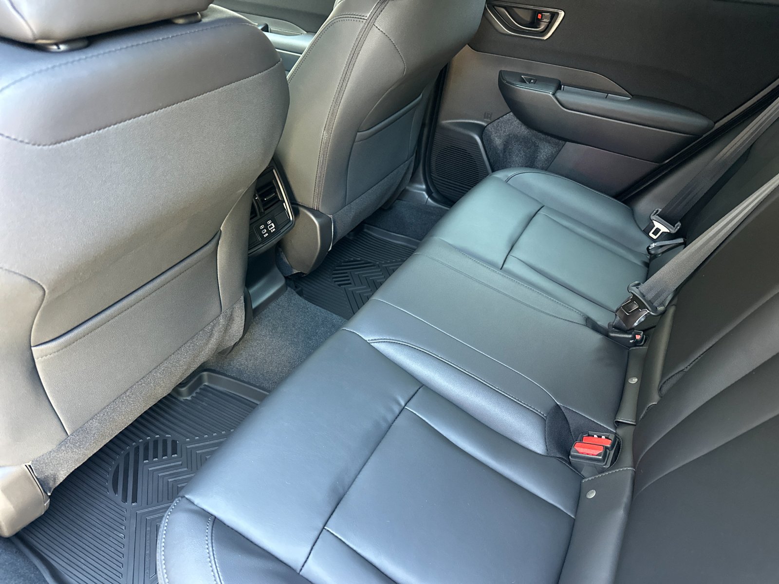 New 2026 MAGNETITE GRAY METALLIC Subaru Premium image 12