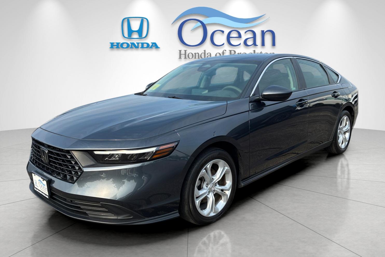 Used 2024 Meteorite Gray Metallic Honda LX image 7