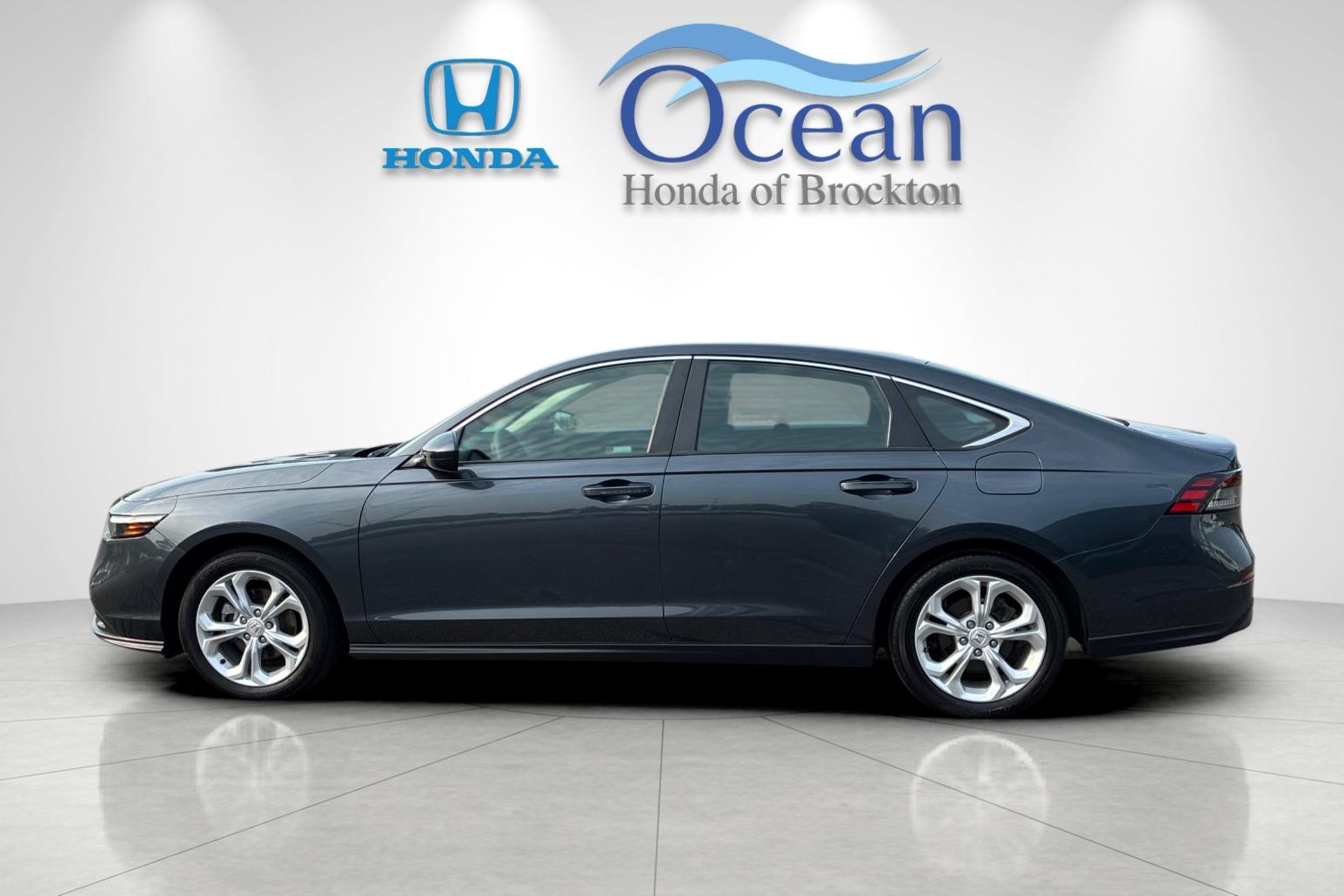 Used 2024 Meteorite Gray Metallic Honda LX image 6