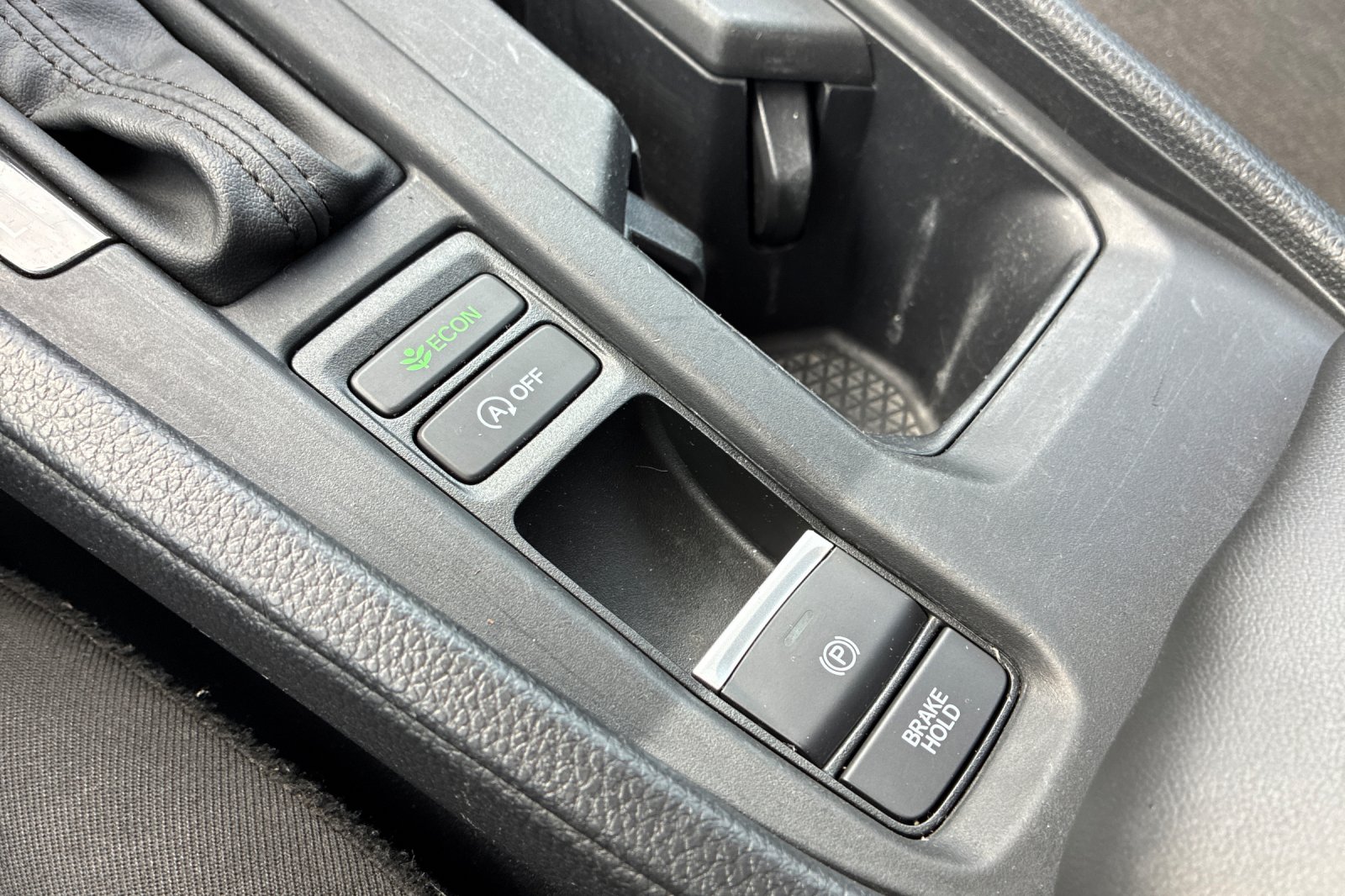 Used 2024 Meteorite Gray Metallic Honda LX image 35