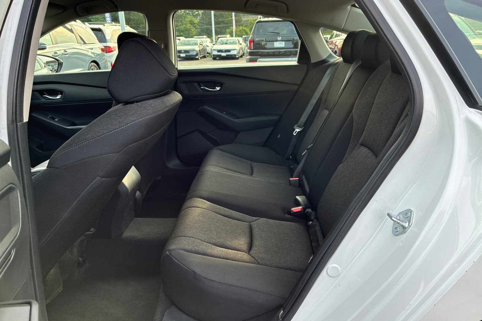 Used 2023 Platinum White Pearl Honda LX image 13