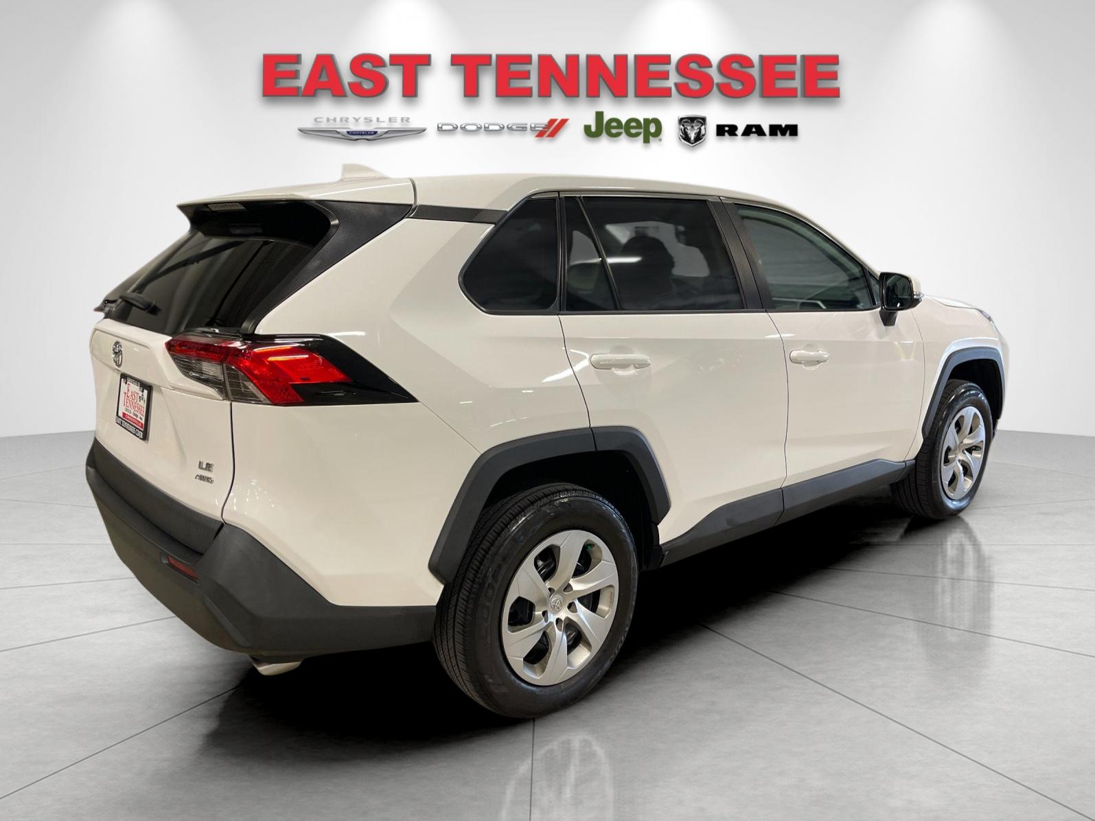 Used 2022 White Toyota LE image 3