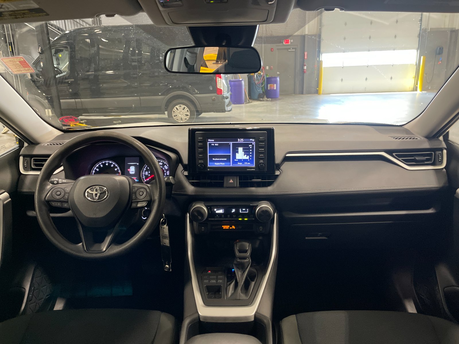 Used 2022 White Toyota LE image 15