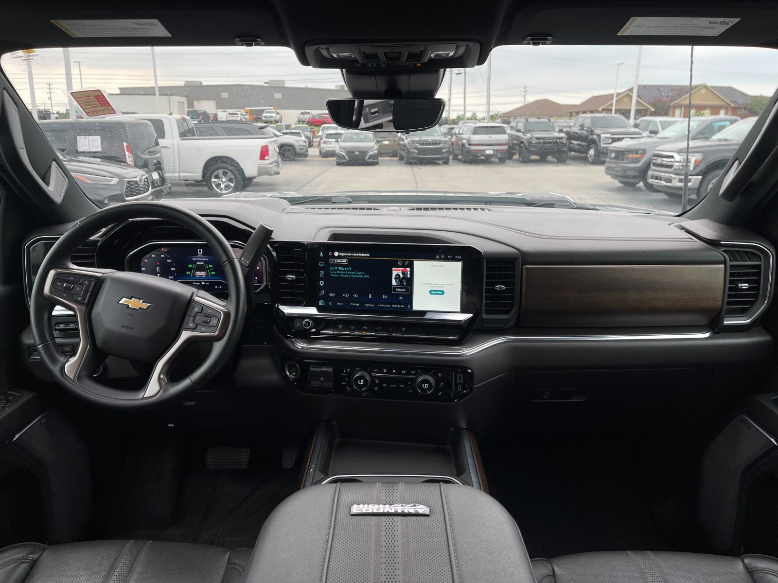 Used 2024 Silver Chevrolet High Country image 15