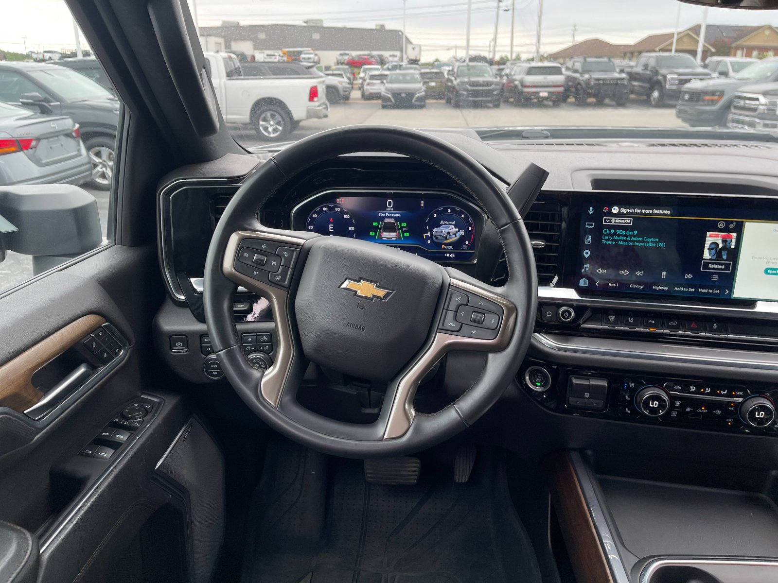 Used 2024 Silver Chevrolet High Country image 16