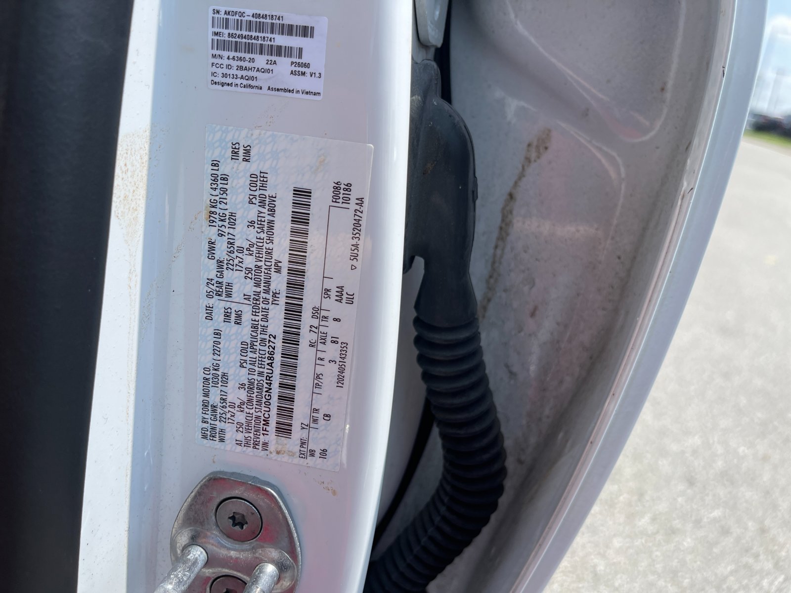 Used 2024 White Ford Active image 32