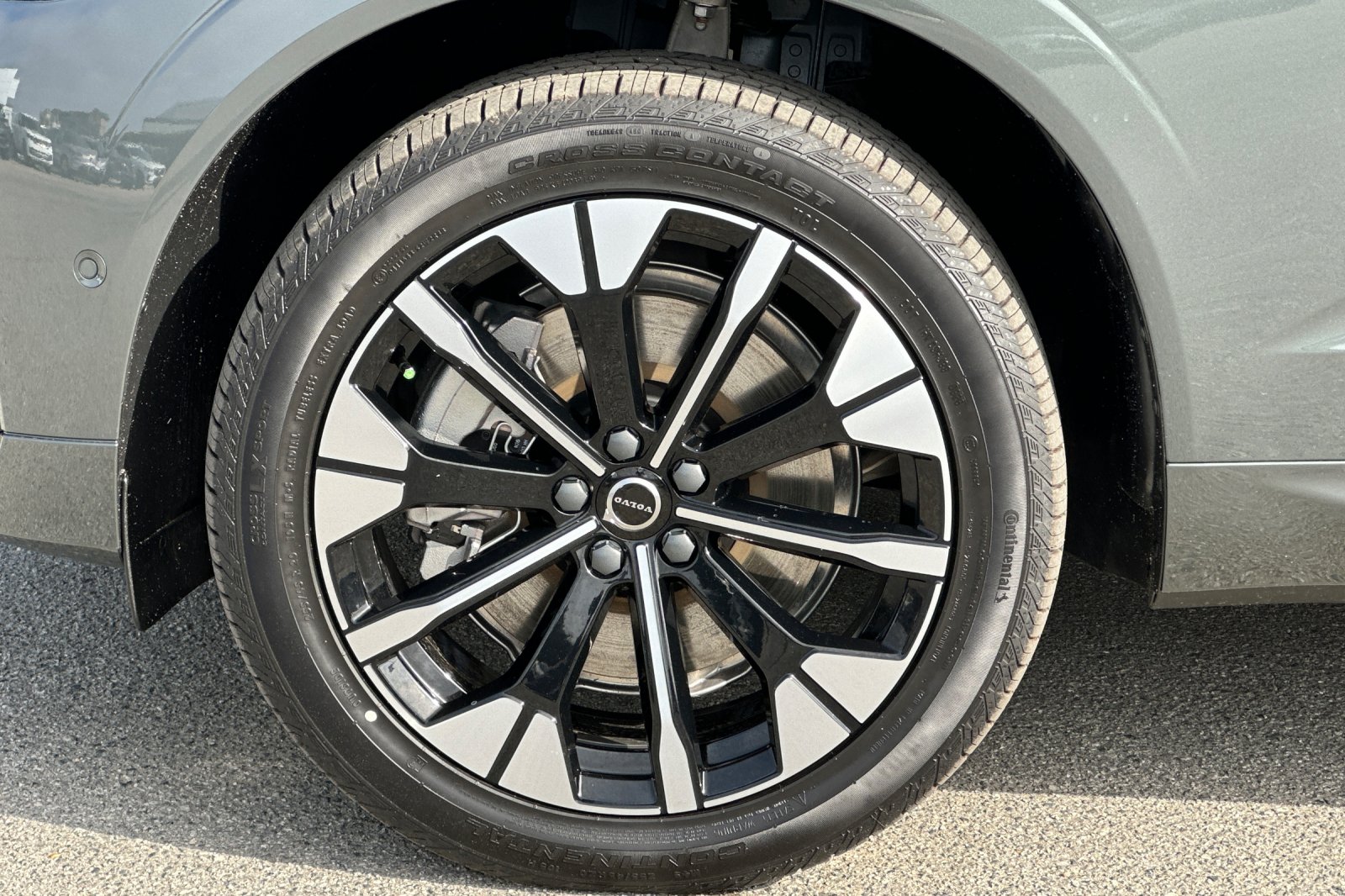 New 2026 Forest Lake Volvo Plus image 26