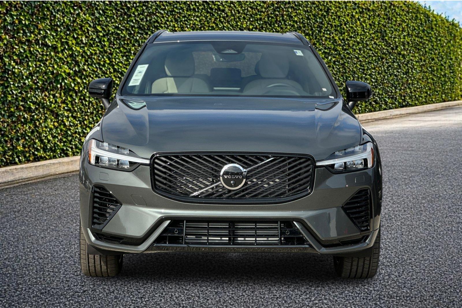 New 2026 Forest Lake Volvo Plus image 9