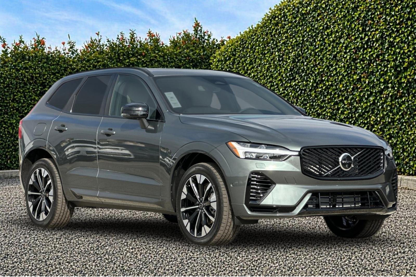 New 2026 Forest Lake Volvo Plus image 8
