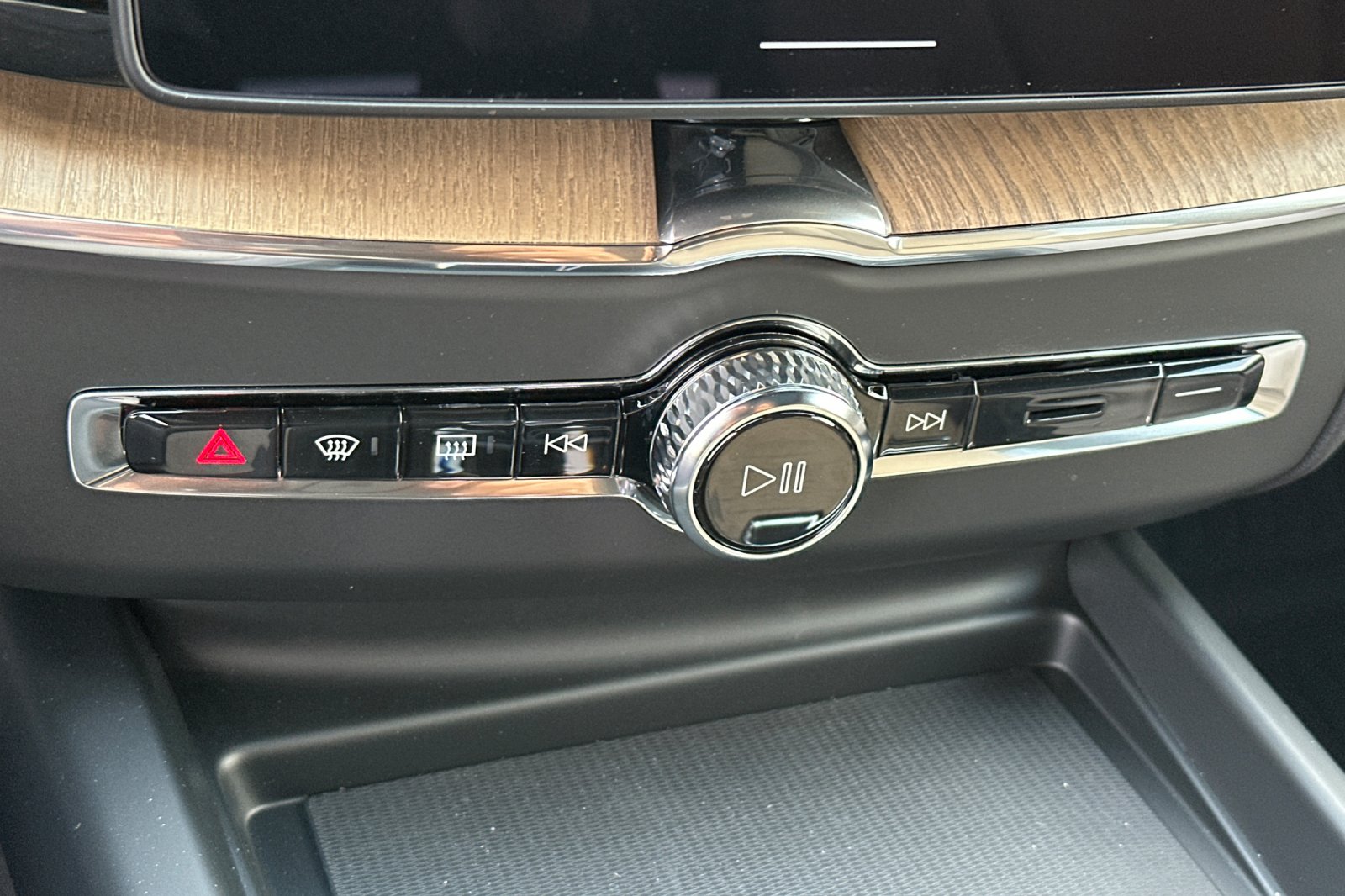 New 2026 Forest Lake Volvo Plus image 21