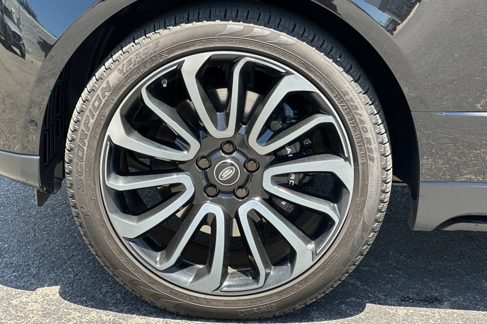 Used 2020 Santorini Black Metallic Land Rover SVAutobiography image 36