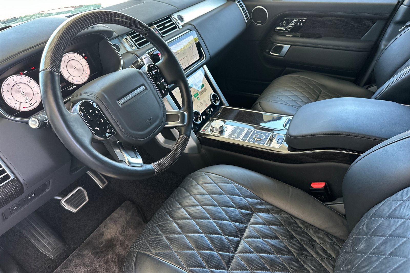 Used 2020 Santorini Black Metallic Land Rover SVAutobiography image 11