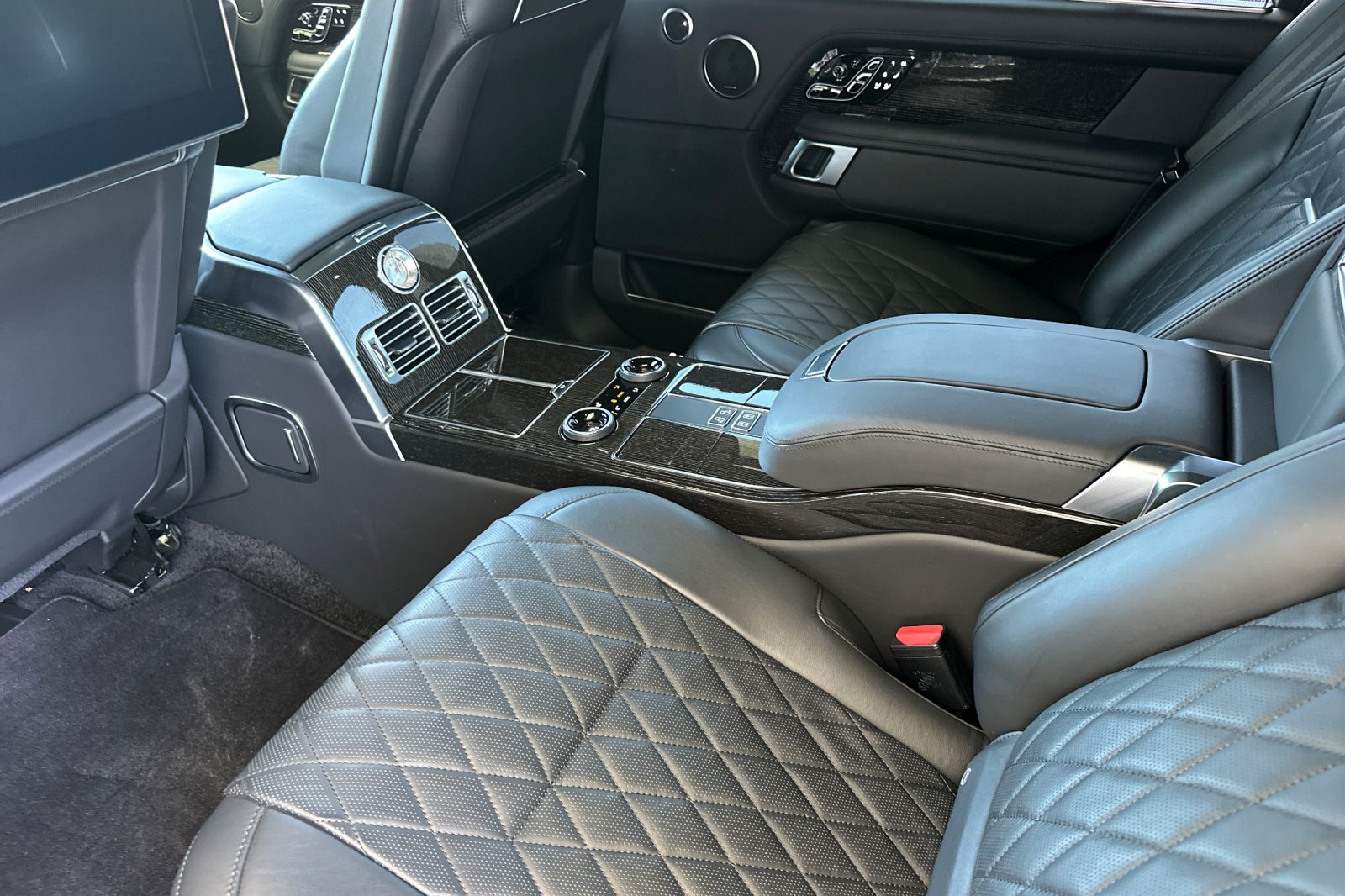 Used 2020 Santorini Black Metallic Land Rover SVAutobiography image 14