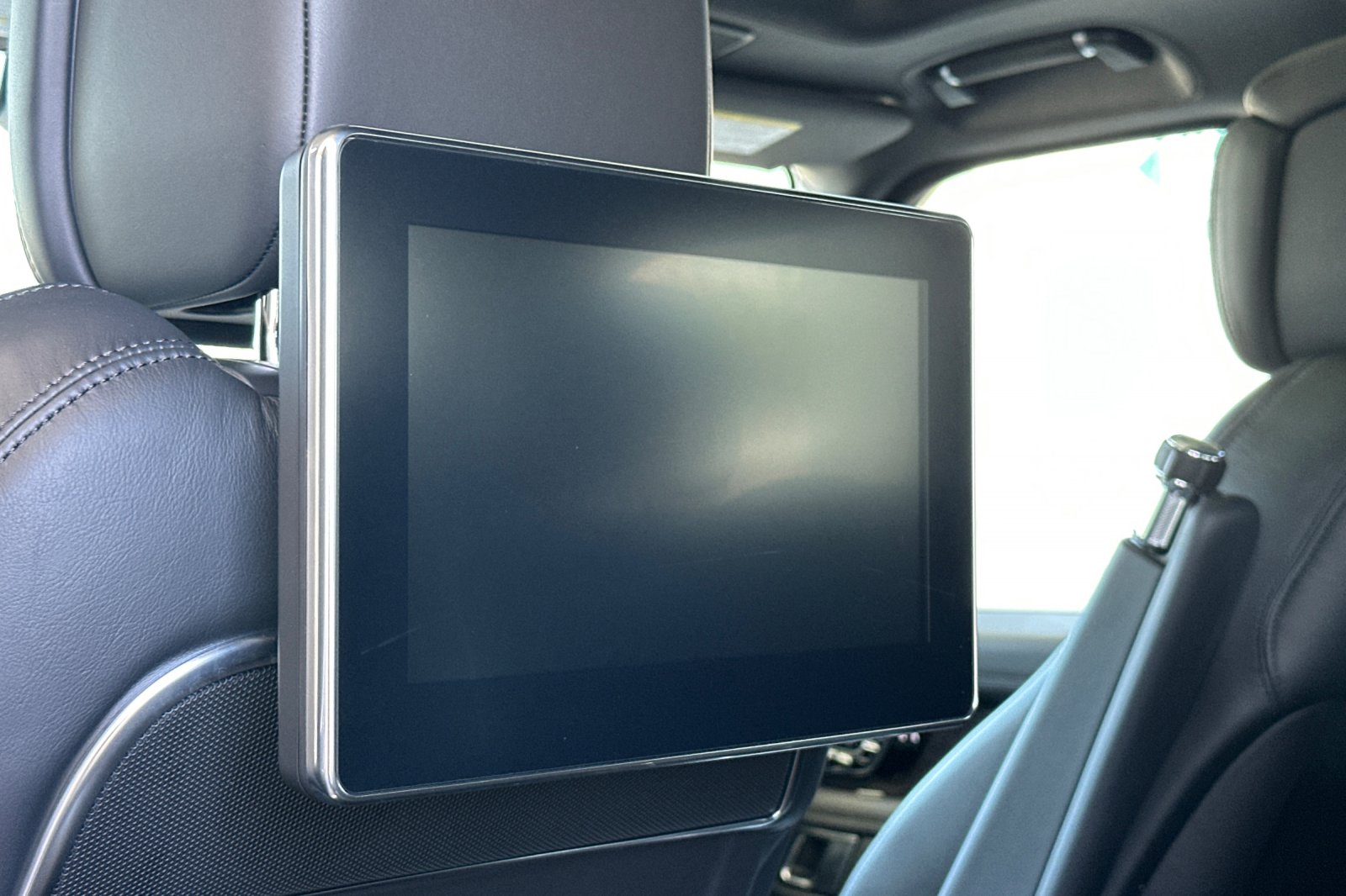 Used 2020 Santorini Black Metallic Land Rover SVAutobiography image 18