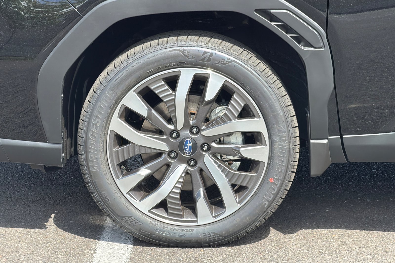 New 2026 CRYSTAL BLACK SILICA Subaru Touring Hybrid image 25