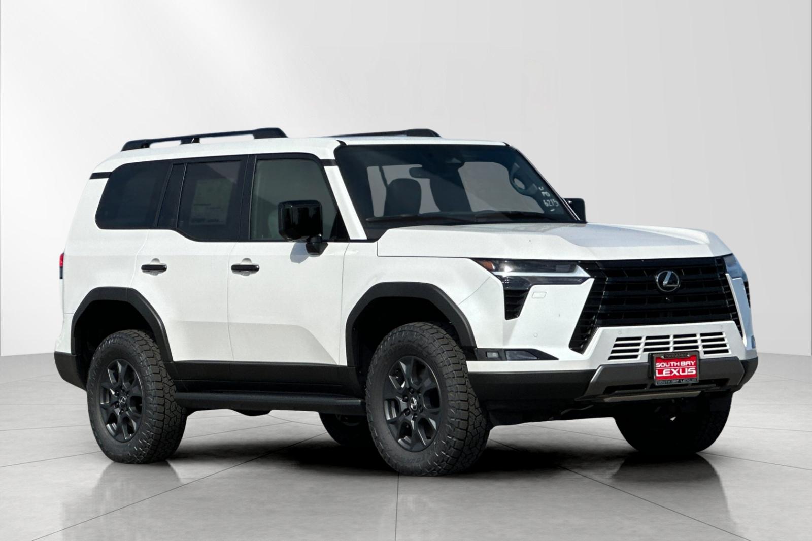 New 2026 Eminent White Pearl Lexus  550 OVERTRAIL image 8