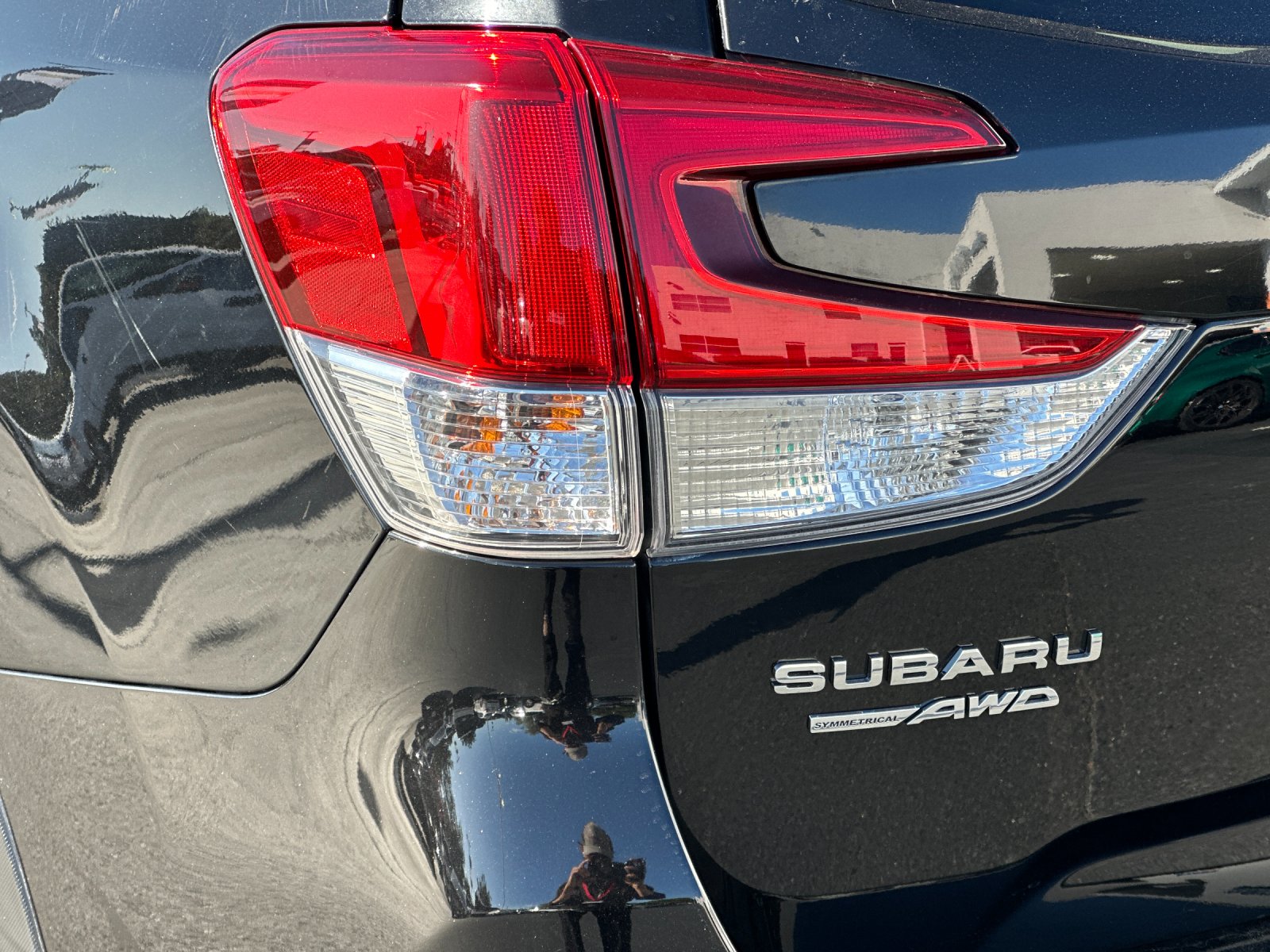 Used 2019 Black Subaru Premium image 25