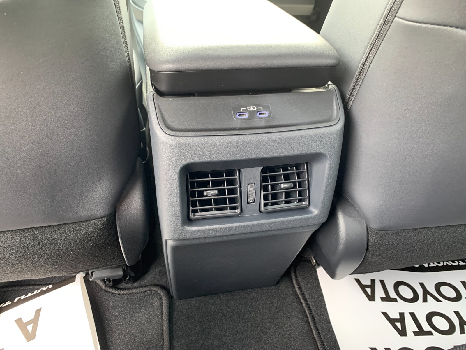 New 2026 Wind Chill Pearl Toyota SE image 14